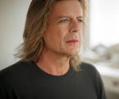 Conversation about a woman commander and sleep