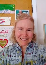 Deborah Santucci's Instagram, Twitter & Facebook