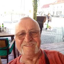 EDITORIAL Daniel Grigore e revoltat de imaginile din vestiarul echipei din  Superliga: „Nu a fost sărbătorit, ci înjosit, degradat la un nivel dureros  de privit!” ➡️ https://bit.ly/4ib6NT6