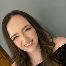 Danielle Rech's Instagram, Twitter & Facebook