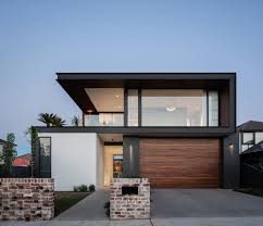 Preston House Is A Light Filled Indoor Outdoor Residence In Sydney Australia Facade House Modern House Facades Modern Architecture House