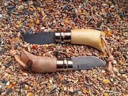 Epingle Par Andrej Alepov Sur Uber Survivalist Couteau De Poche Couteaux Personnalises Couteau Opinel