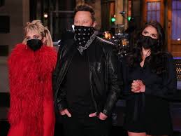 Elon musk and singer grimes caused quite the stir on the internet after revealing the name of their newborn son earlier this month. Snl Elon Musk Jokes About X Ae A 12 S Name In Monologue