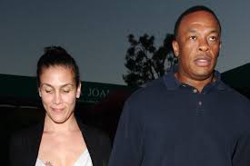 A daughter named tyra, whose mother is unknown; Dr Dre S Oldest Daughter Says She Hasn T Heard From Her Dad In 17 Years Blames Ex Wife Allhiphop Com