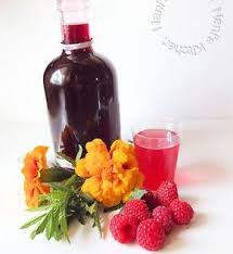 Sirop De Framboises Sirop De Framboise Sirop Fait Maison Framboise