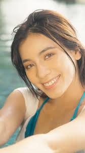 这椅子也太不牢固！ 但是我有d’Alba 让我重拾信心 不但治愈我的肌肤 还治愈我的身,心,灵. 💓, 小红书拥有空姐喷雾的“空姐必备神器”  喷后不但可以保湿养肤 有化妆的姐妹还可以持妆一整天 我用了一个星期真的对睡在冷气房的我真的很需要！✨ 睡醒更明显 脸上不是油油而是润润的🤍, .,  @dalba_malaysia , #dalba #dalbamy #dalbafirstsprayserum ...