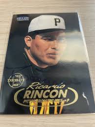 1998 Fleer RICARDO RINCON Signed Card autograph AUTO PIRATES INDIANS  MONEYBALL