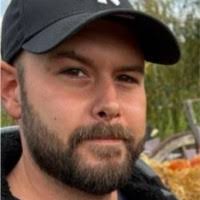 100+ perfiles de «Reitz»