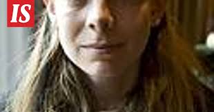 Idols-Ari riehui hotellissa?