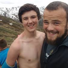 Caleb Deemer (@caleb_nielsen)