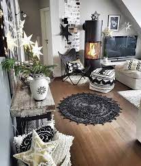 Black White Bohemian 1 Lots Of Patterns Textures 2 Eclectic Mix Of Furniture 3 Lots Of Pillows And Rugs 4 Colle Home Decor Decor Eclectic Furniture
