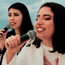 Lorena e Rafaela Oficial - YouTube