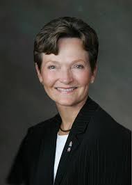 Mary Gedney's Instagram, Twitter & Facebook