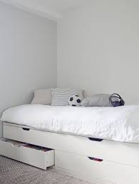 bed maken met ikea stolmen kasten bed lades bed opbergruimte ikea bed