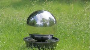 Edelstahl kugelbrunnen komplettset sind ab einem durchmesser von 25cm bis 100cm lieferbar. Seliger Edelstahl Garten Kugel Wellness Brunnen Gartenbrunnen Atlantic 40 Youtube