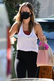 11378 olivia wilde pictures from 2020. Olivia Wilde Out In La 07 06 2020 Celebmafia