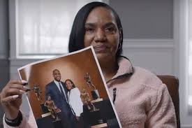It all started in the 2010 playoffs when rumors began circulating about a love affair between delonte and lebron james' mom, gloria. Ad Of The Week Walmart S Feeding More Than Hunger Campaign Us