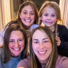 NYE weekend with the Scott's! We had so much fun, our kids loved moving and  grooving, and we never skip a beat after over 25+ years of friendship. 📷:  Echo Mountain for