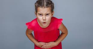 Buvez beaucoup d'eau pour compenser les pertes hydriques ; Comment Attraper La Gastro Enterite Sante Et Hygiene Enfants Educatout