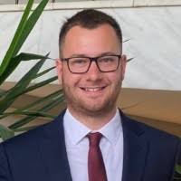 80+ profilů „Brůha“