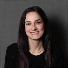 Courtney Powers's Instagram, Twitter & Facebook