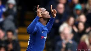 Batshuayi has also been linked with a move back to selhurst park following a successful loan move last season, where he scored six goals in 13 appearances for the eagles. Chelsea S Michy Batshuayi Joins Dortmund As Aubameyang Replacement Sports German Football And Major International Sports News Dw 31 01 2018