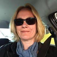 Ellen Moos's Instagram, Twitter & Facebook