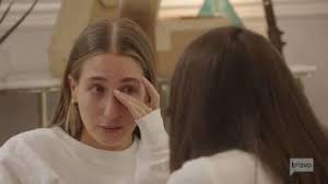 Quanto tempo a gente acha que vai demorar pra Amanda anunciar que vai pedir  o divórcio depois que eles forem eliminados do programa? :  r/summerhousebravo