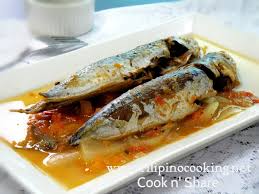 Kinamatisang Isda Or Pinangat Is A Common And Easy Lutong Bahay This Dish Is Perfect For Moms Who Are Rushing To Prepare Lun Pilipino Food Recipe Food Recipes