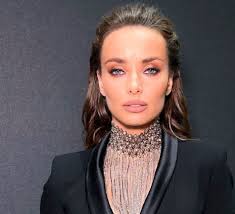 Пока это не произошло, предлагаю выбрать его с помощью быстрее всех дистанцию прошли артём шепель и сергей кириенко. Holostyachka 8 Vypusk Kto Pokinul Proekt 11 12 2020 Foto