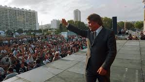 Bienvenue sur ma page officielle. Bernard Tapie Accuse D Avoir Achete L Arbitre D Un Match De La Ligue Des Champions Gagnee Par L Om En 1993