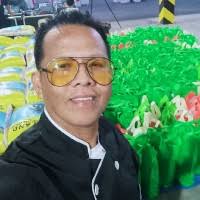 60+ "Christopher Cunanan" profiles