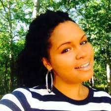 Janie Randolph's Instagram, Twitter & Facebook