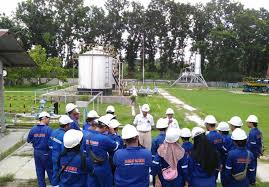 Selamat datang di official website politeknik energi dan mineral (pem) akamigas cepu ~ jalan gajah mada no. Ppsdm Migas Bridging Your Success