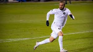 حاليا منتخب الارجنتين هو صاحب المركز الثاني في جدول الترتيب من تصفيات كاس العالم وذلك برصيد 6 نقاط بالعلامة الكامله بعد اول تشكيلة الأرجنتين المتوقعة ضد باراجواي. Ø¥ØµØ§Ø¨Ø© Ù†Ø¬Ù… Ù…Ù†ØªØ®Ø¨ Ø§Ù„Ø£Ø±Ø¬Ù†ØªÙŠÙ† Ø¨ÙÙŠØ±ÙˆØ³ ÙƒÙˆØ±ÙˆÙ†Ø§ Ø§Ù„Ù…Ø³ØªØ¬Ø¯ Rt Arabic