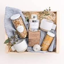 This Holiday Gift Basket Is Perfect For Clients Neighbors Or Hostess Gifts Mother S Day Gift Baskets Holiday Gift Baskets Unique Corporate Gifts