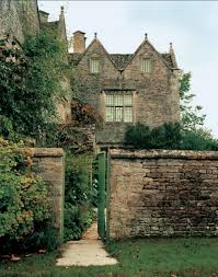 Robert Hadley Kelmscott Manor Photo The World Of Interiors English Manor Houses World Of Interiors Manor House Interior