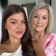 Hi all 👋 I'm looking for a make up artist for my wedding in 2026. I have  messaged so many people that have been recommended to me, and I've either  had one