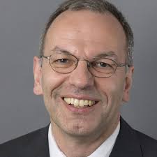 Thomas müller is not only a crucial part of the fc bayern munich team but also an amazing entertainer. Prof Dr Wolfgang W Muller Universitat Luzern