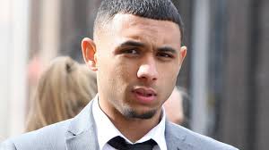 Courtney Batchelor's Instagram, Twitter & Facebook