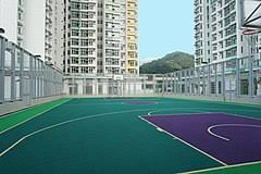 滿東邨（mun tung estate，城巴新巴地點代號為mut）巴士總站，位於新界離島區東涌西裕東路滿東邨滿和樓與滿樂坊對開，乃一西行路邊巴士總站。 城巴現稱此站為「滿東邨滿和樓」（mun wo house mun tung estate）。 æ»¡ä¸œé‚¨ Wikiwand