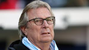 Entièrement consacré au club, chef d'entreprise... que font les présidents  du Top 14 ?