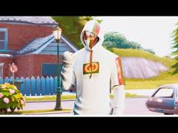 Explore the new season collections or shop bestsellers. This Ikonik Skin Went To The Gucci Store And Started To Play Like This Youtube