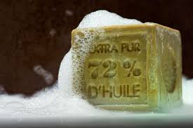 High quality ingredients and pure essential oils are used to create unique formulas. What Is A Real Natural Soap