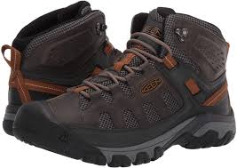 keen shoes sandals boots and keen utility zappos com