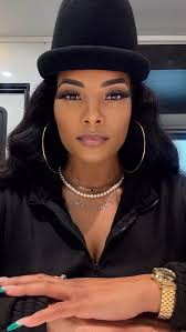 Dani Wright's Instagram, Twitter & Facebook