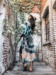 Curve Enhancing Goddess Kimono In 2020 Dressbarn Outfits Polyester Kimono Kimono