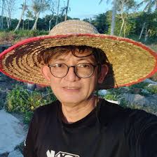 I feel like I have so much anxiety right now I have ever experienced this  type of anxiety before, I feel like I'm doing everything wrong and I'm  always being judged. I