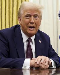 Naast president ook een fervente 'bijklusser': hoe Trump zichzelf verrijkt 