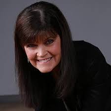 Julie Coons's Instagram, Twitter & Facebook